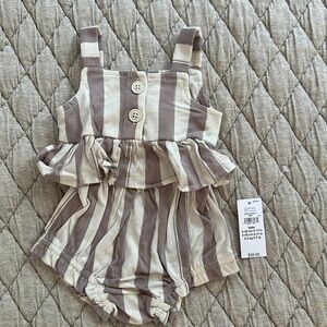 Baby Gap 0-7lb NEW WITH TAGS 2-Piece Set